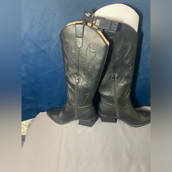 NWT Madden NYC Women's Embroidered Tall Western Black Boots - Picture 7 of 16